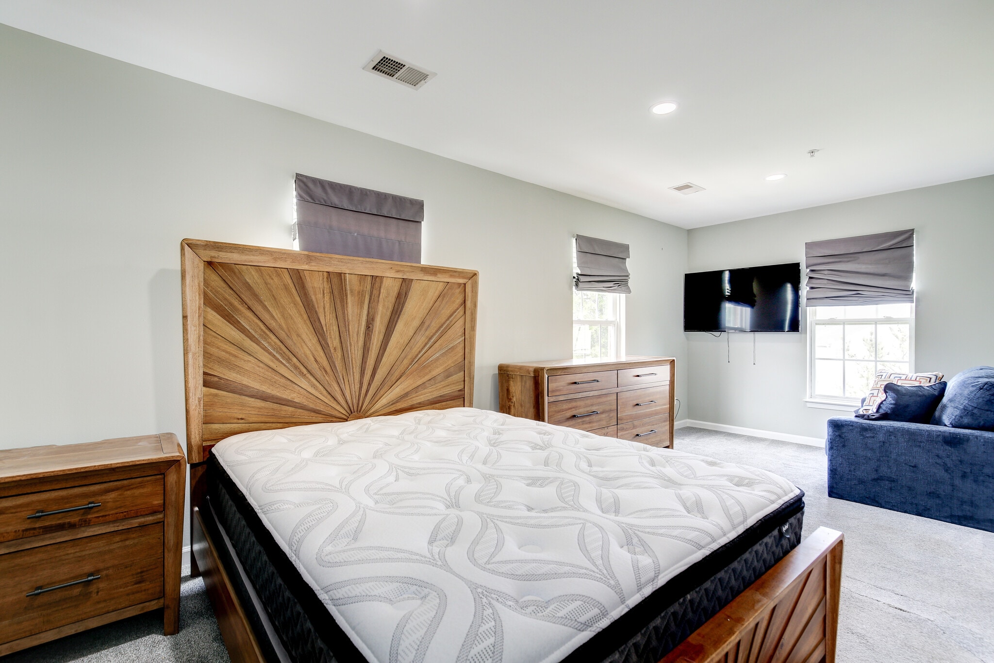 (Bedroom 3/third floor) $1350/month - 4113 Windflower Way