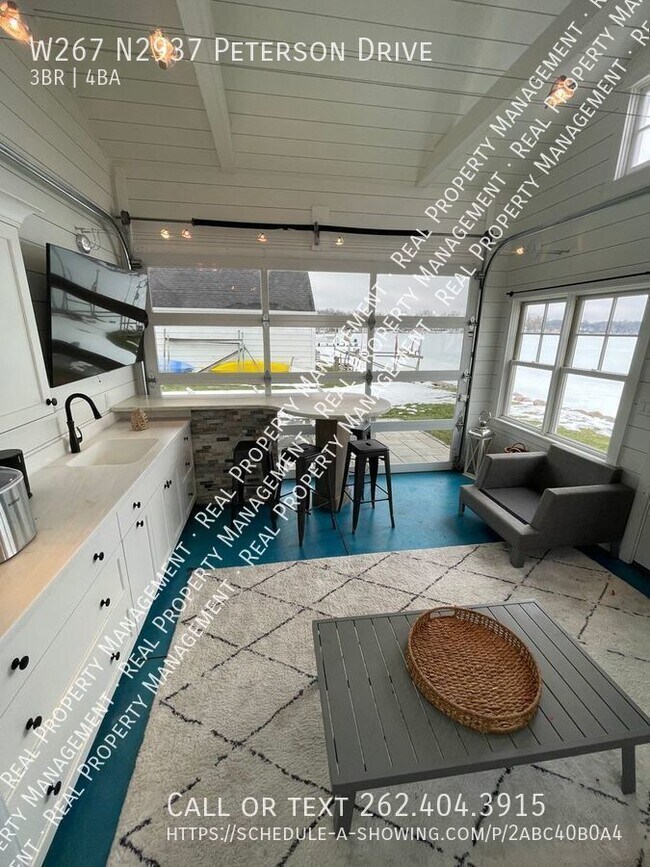 Building Photo - Fully Furnished Stunning Home on Pewaukee ...