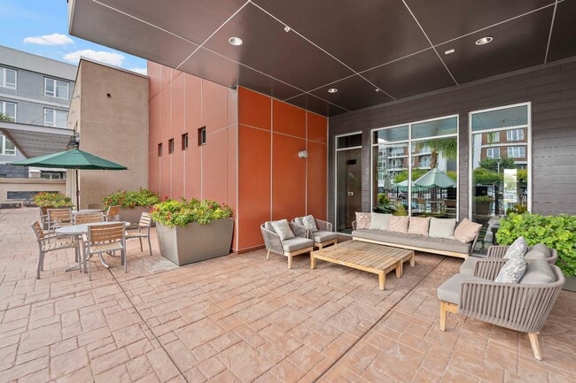 Building Photo - 890 White Moonstone Loop