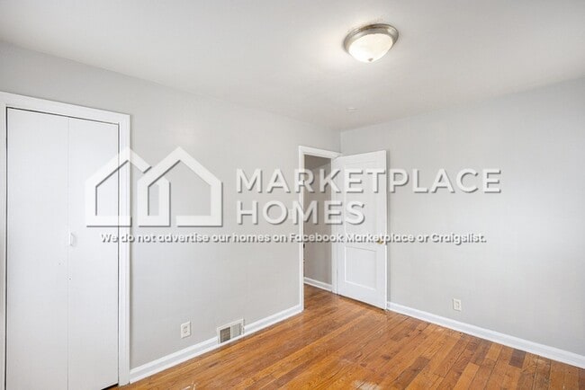 Building Photo - 16242 Carlisle St