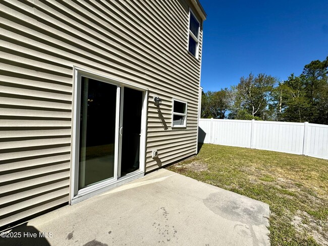 Building Photo - 1505 Pleasant Holw Ct SE