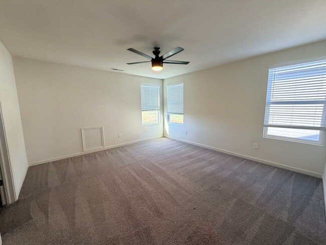 Building Photo - 15545 Westmoor Ave