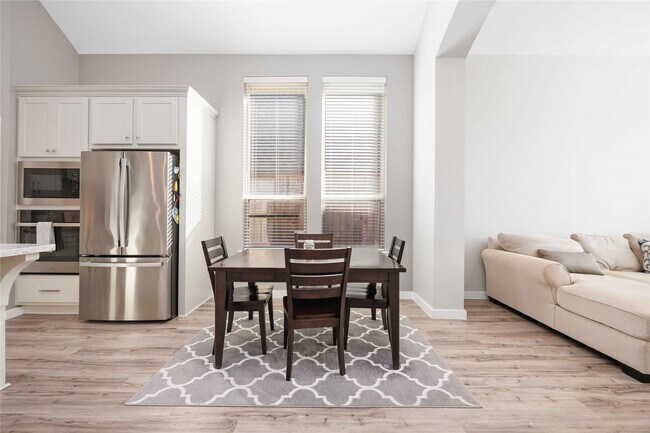 Building Photo - 12610 Woodbourne Forest Dr