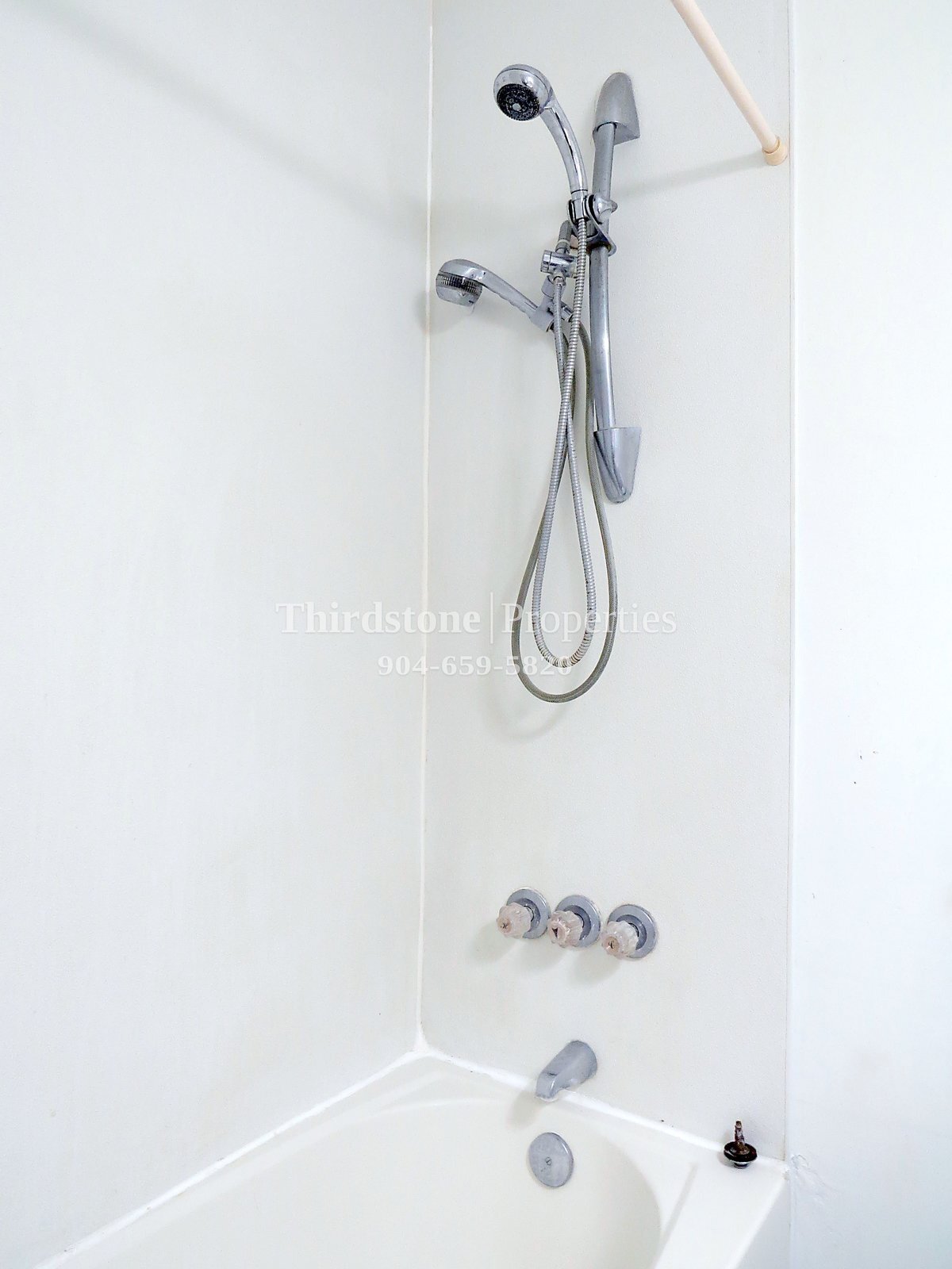 Building Photo - 2881 Selma St