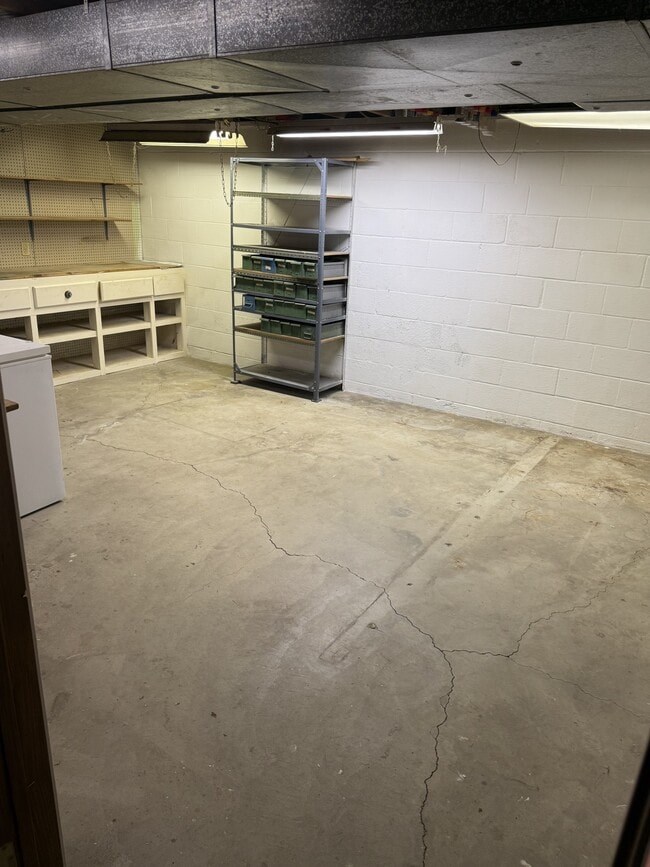 Building Photo - 8052 Sigle Ln