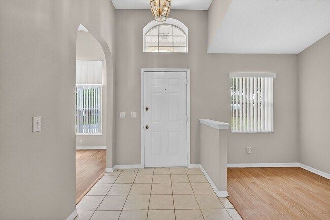 Building Photo - Available Now! Move-In Ready 3BR Home with Florida Room & Shed