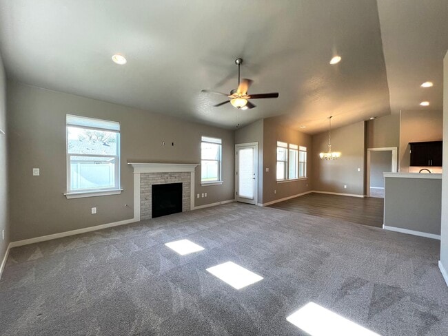 Building Photo - Non-Refundable & Security Deposit Total: $2800.00