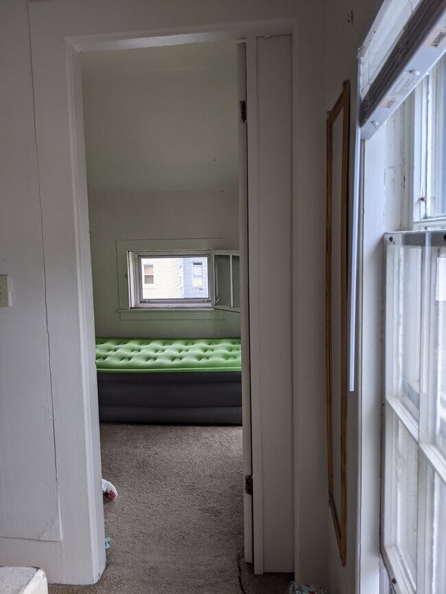 Building Photo - 501 W Forest Ave