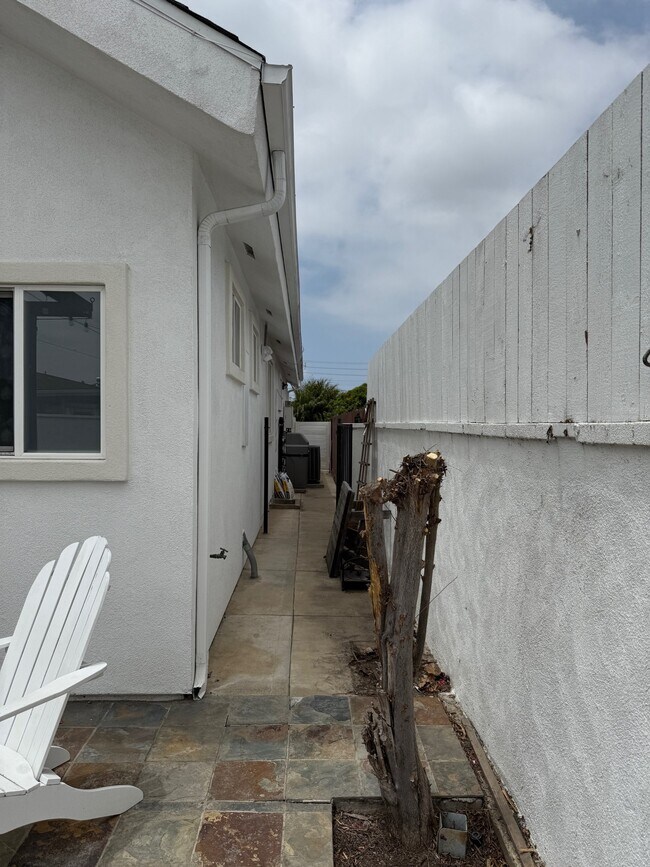 Building Photo - 15206 Chanera Ave