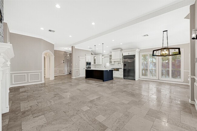 Building Photo - 6403 Parkriver Crossing