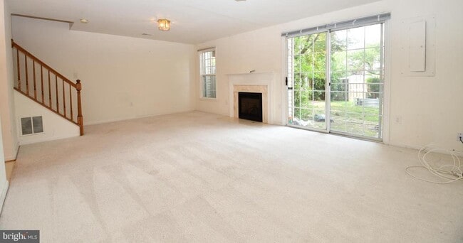 Building Photo - 6216 Roudsby Ln