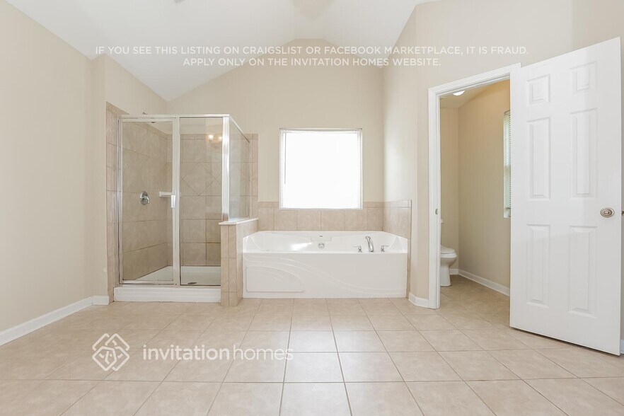 Building Photo - 5490 Rosehall Pl