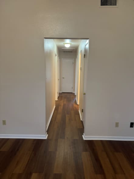 Building Photo - 243 CR 2020