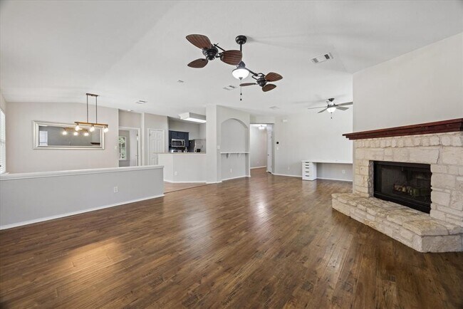 Building Photo - 500 Millington Ln