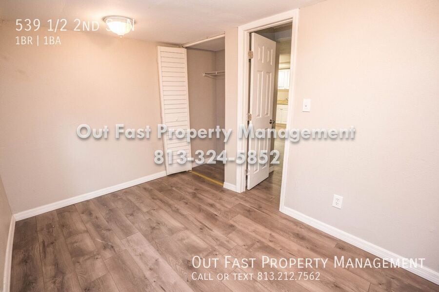 Building Photo - 539 2nd St N