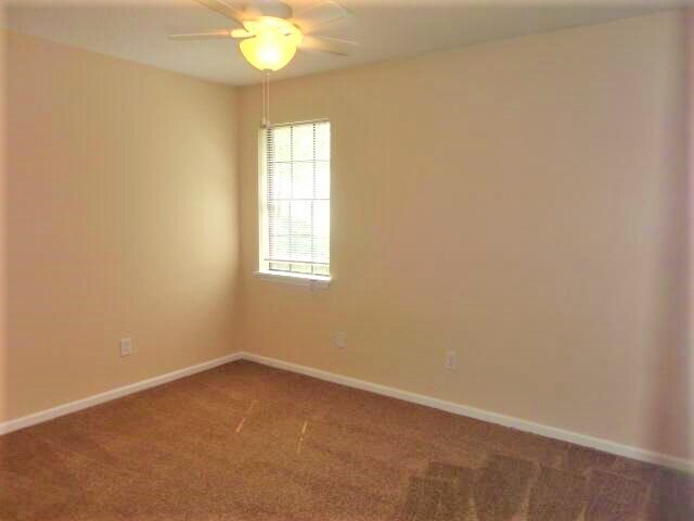 Building Photo - 111 Timber Ln