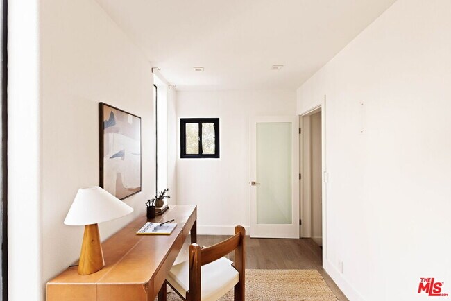 Building Photo - 4130 Parva Ave