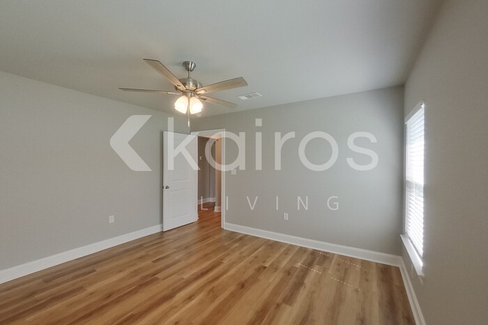 Building Photo - 13736 Willowmore Dr