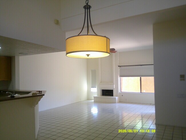 Building Photo - 73407 Foxtail Ln