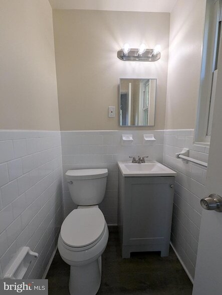 Building Photo - 6327 Willowood Ln