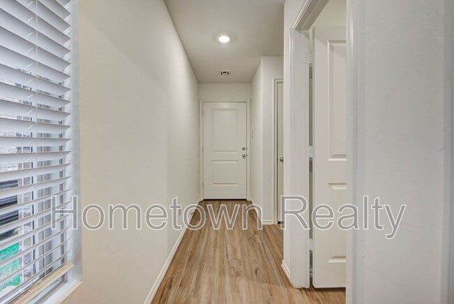 Building Photo - 3302 NW 148th St