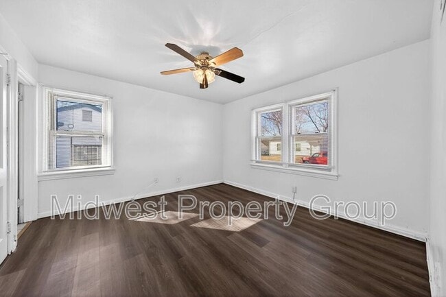 Building Photo - 334 Mueller Ave