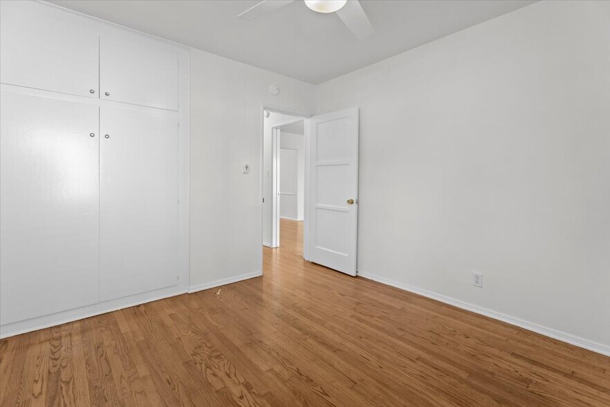 Building Photo - 1518 Yale St