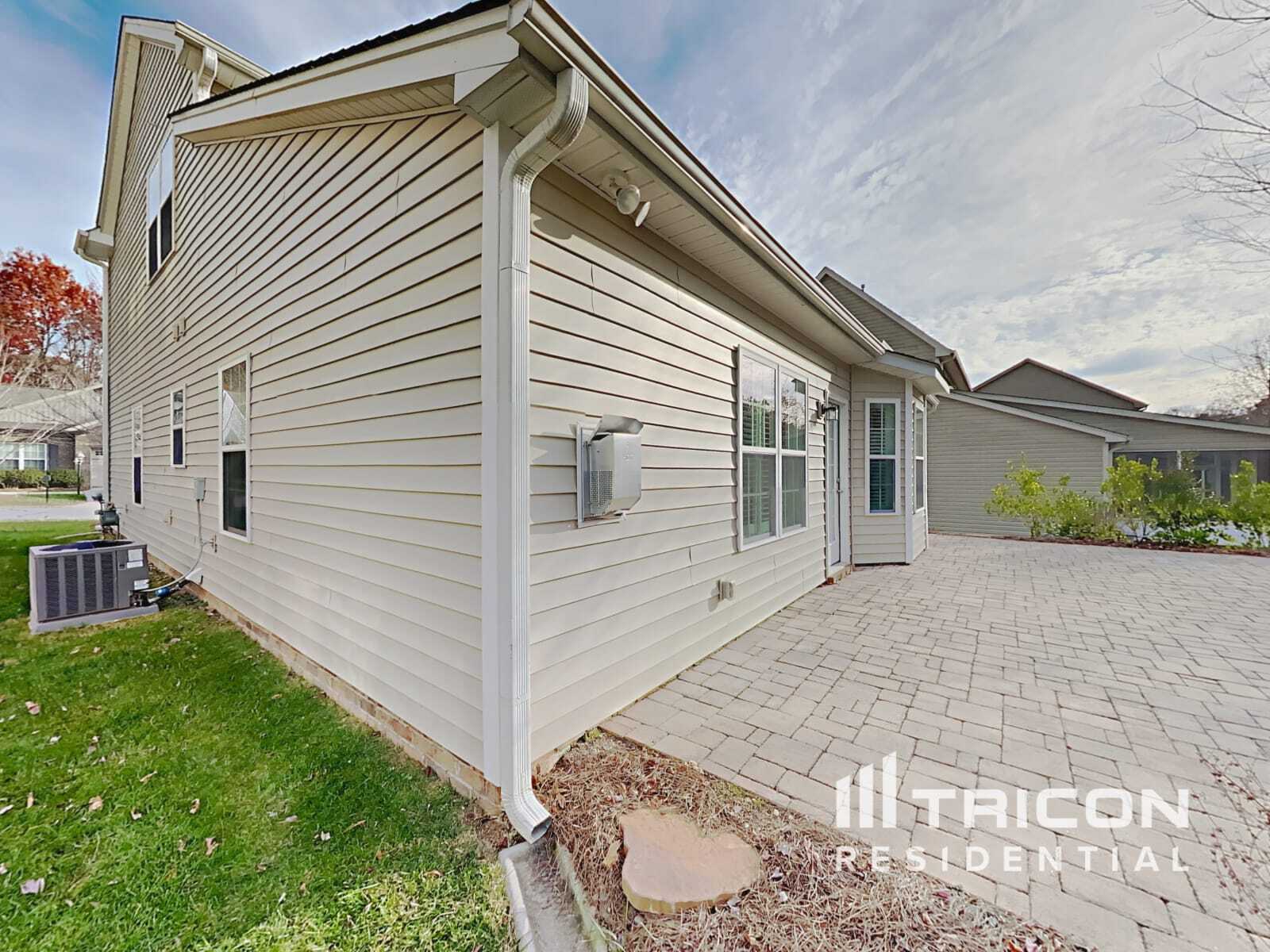 Building Photo - 5766 Woodside Forest Trail