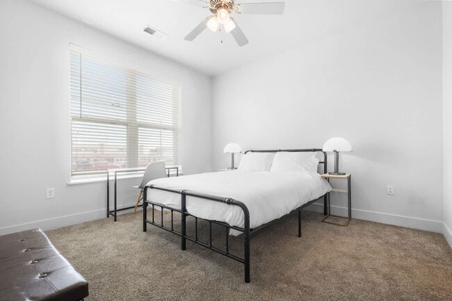 Building Photo - 8506 Westfield Blvd