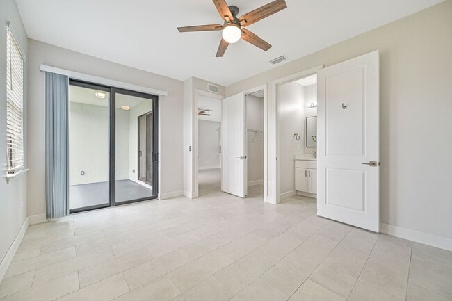 Building Photo - ** 3 Bed / 2 Bath ~ 2 Car Garage ~ New Con...