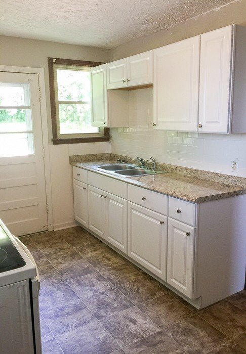 Building Photo - **NOW AVAILABLE!!** Affordable, Remodeled ...