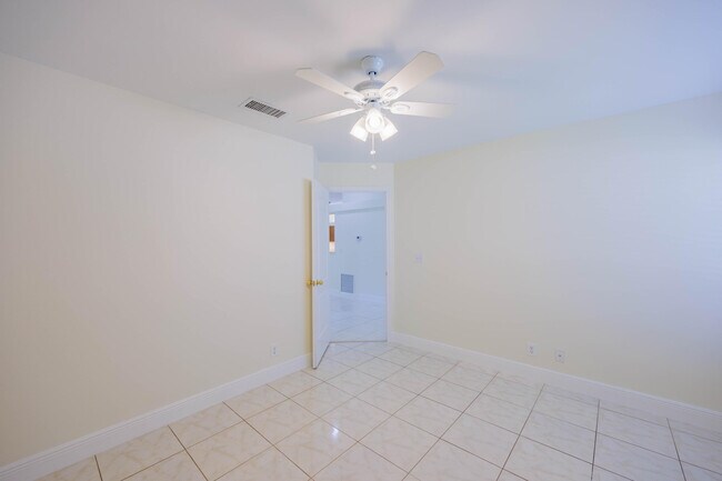Building Photo - 9497 Boca Gardens Pkwy