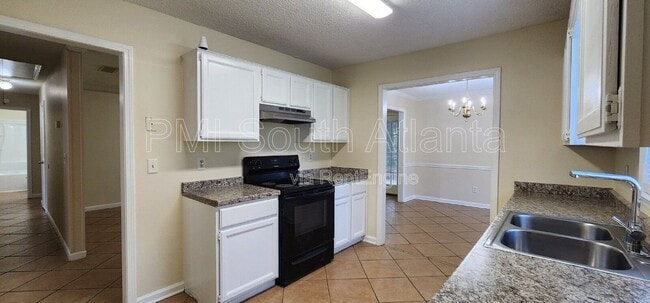 Building Photo - 2735 Stanton Woods Dr SE