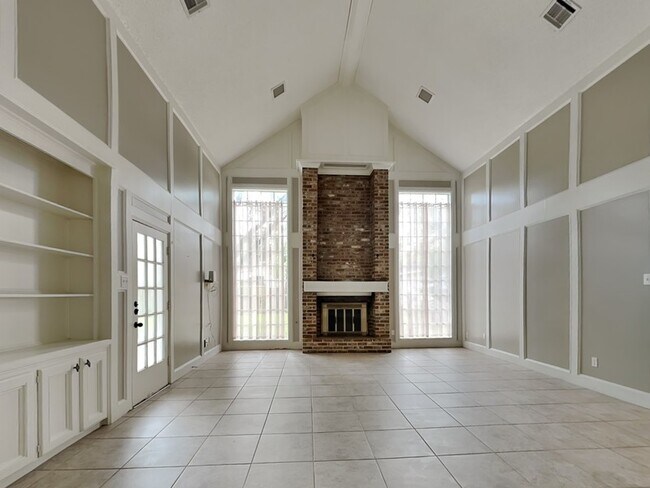 Building Photo - 5407 Theall Rd