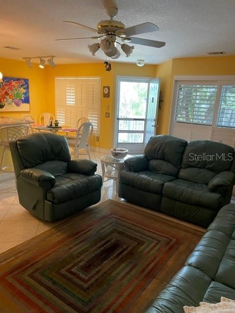 Building Photo - 850 S Tamiami Trl