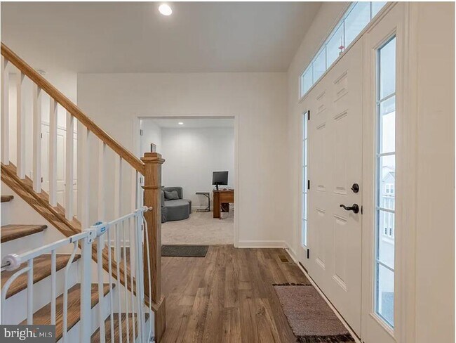 Building Photo - 5019 Forsythia Pl