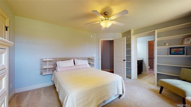 Building Photo - 9131 Thetford Way