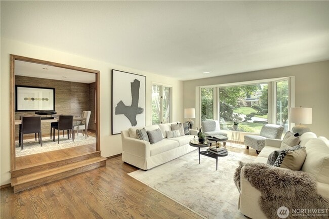 Building Photo - RARE Find House for Rent in Yarrow Point!