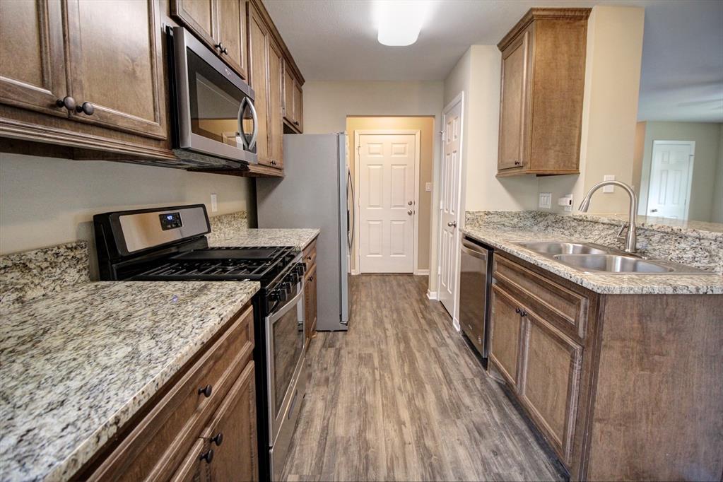Building Photo - 5811 Cebra St
