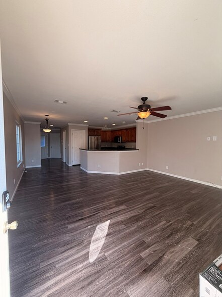 Building Photo - 3821 Mayer Dr