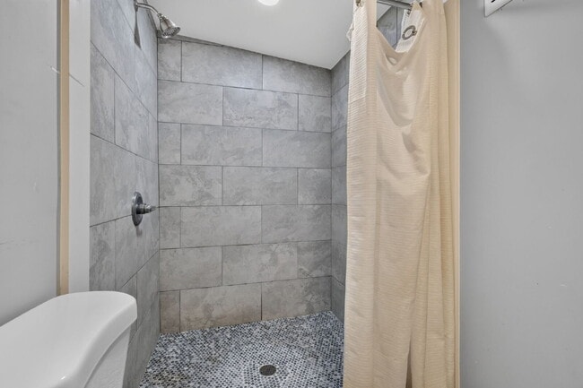 Building Photo - Lake Worth Beach Rental — Prime Location, Modern Comfort & Easy Coastal Living