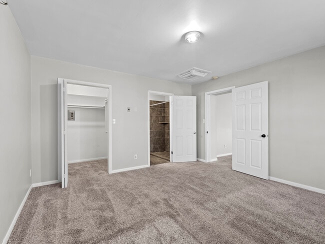 Building Photo - 106 N Mountain Rd