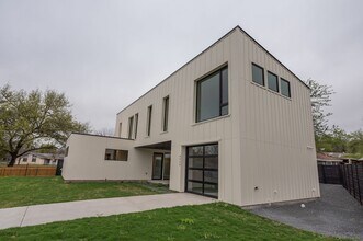 Building Photo - Modern, Updated, South Austin Two Story