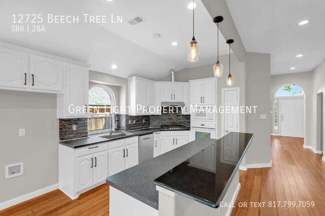 Building Photo - 12725 Beech Tree Ln