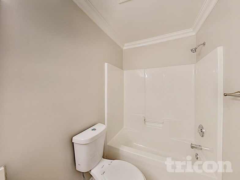 Building Photo - 4700 Winterberry Ln