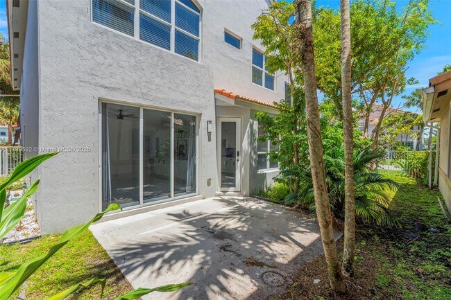 Building Photo - 5050 Greenwich Preserve Ct