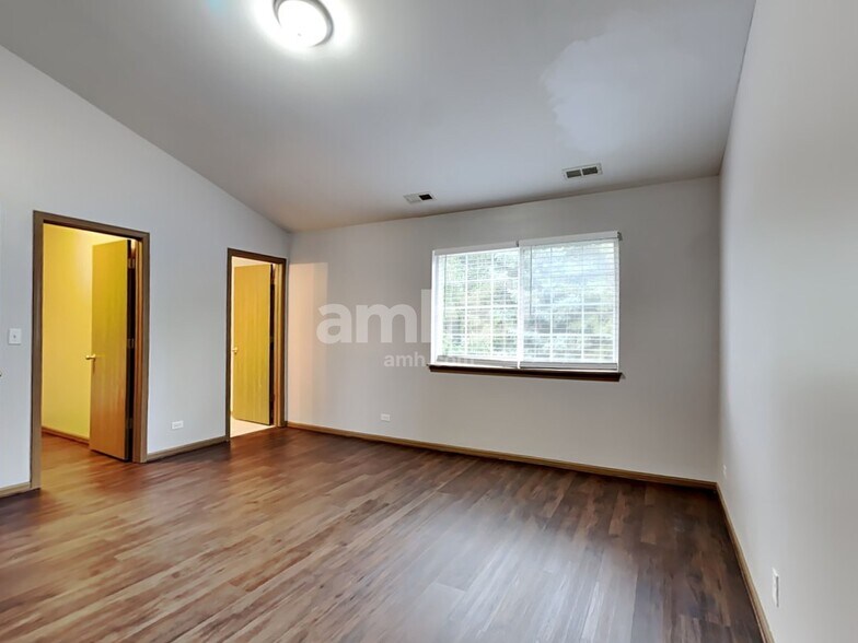 Building Photo - 14 Rolling Hills Ct