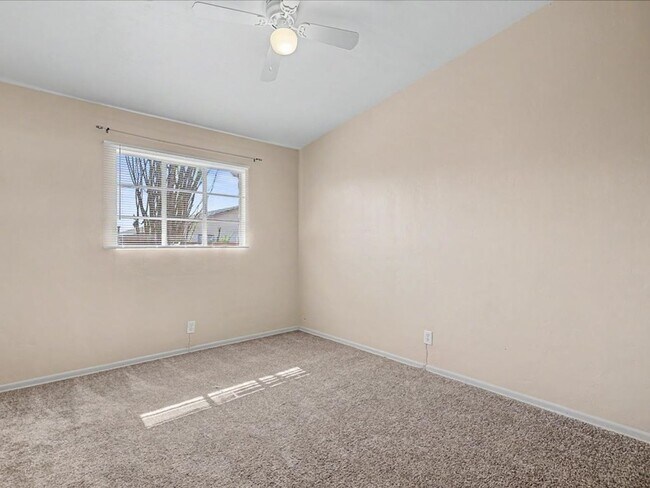 Building Photo - Charming 3-Bedroom Home with Spacious Yard & Versatile Storage!