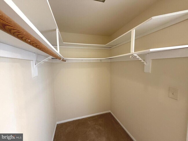 Building Photo - 18131 Chalet Dr