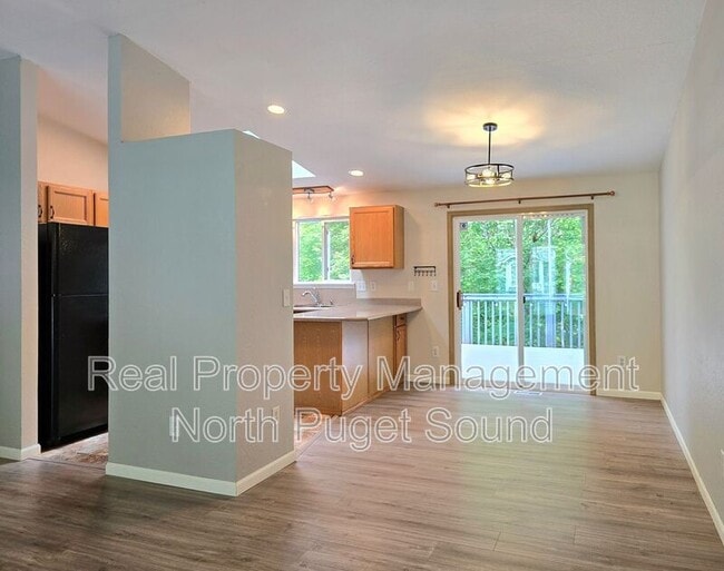Building Photo - 1805 131st Dr NE